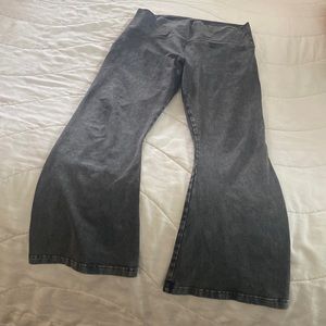 OFFLINE By Aerie Gray ankle flare leggings